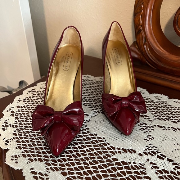Nice Heel Shoes (Coach) - Picture 2 of 4